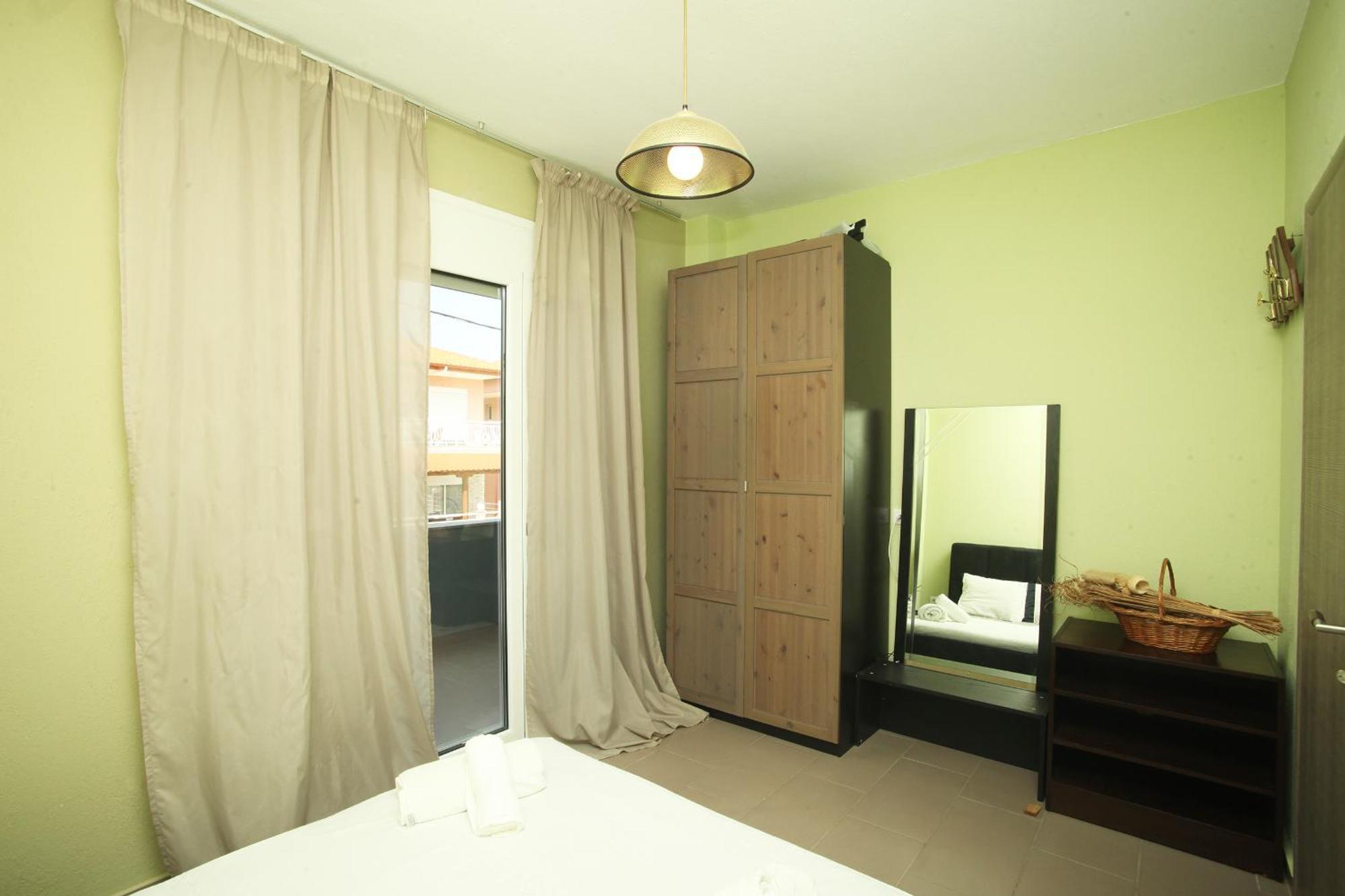 See To Sea Apartments Paralia Dionysiou Buitenkant foto