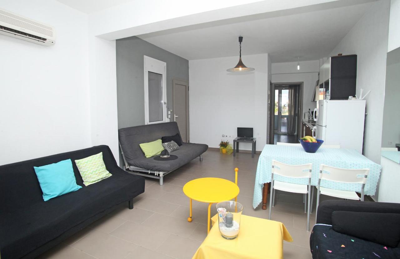 See To Sea Apartments Paralia Dionysiou Buitenkant foto