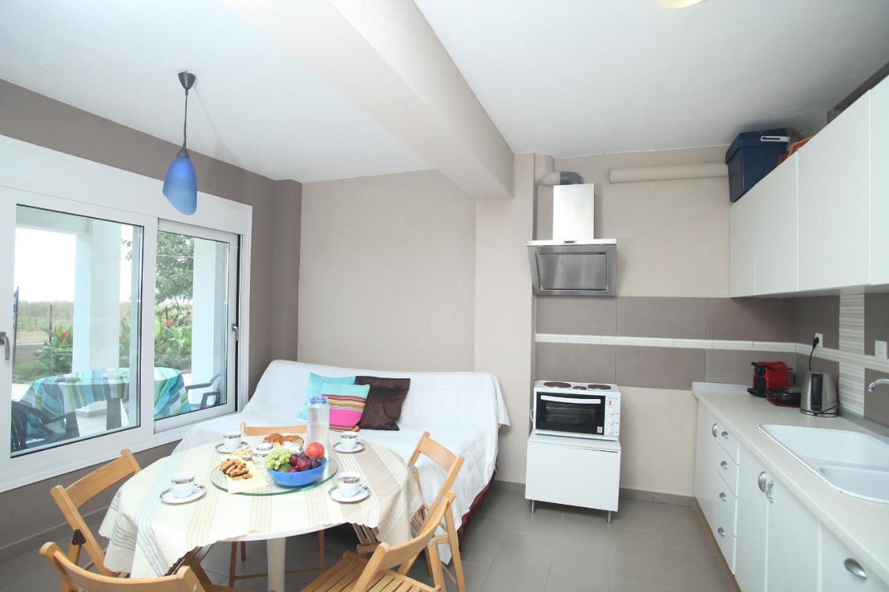 See To Sea Apartments Paralia Dionysiou Buitenkant foto